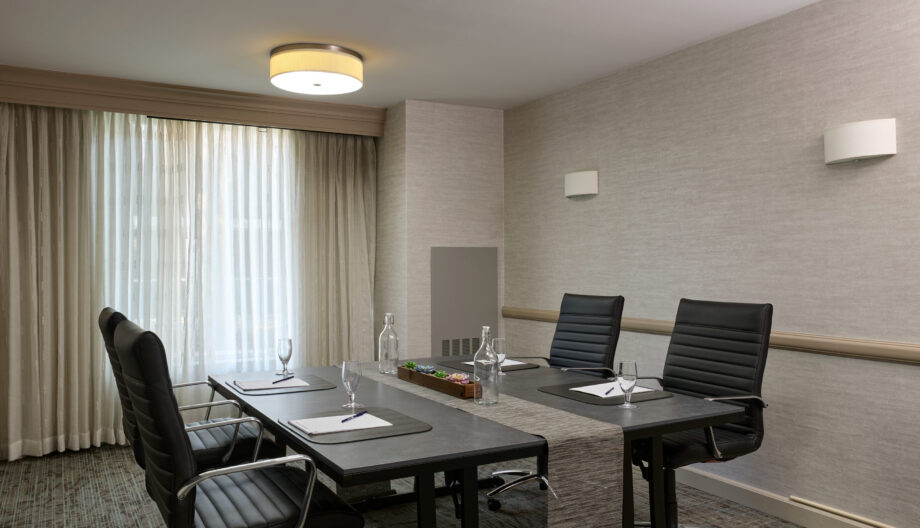 020_Boardroom_104_MSPMP_7180