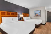 wyndham bloomington mall of america guestroom wyndham bloomington mall of america guestroom