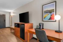 wyndham bloomington mall of america guestroom wyndham bloomington mall of america guestroom