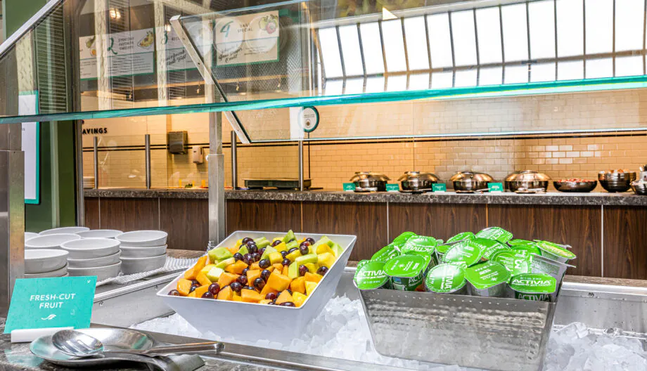 Complimentary-Breakfast_Fruit