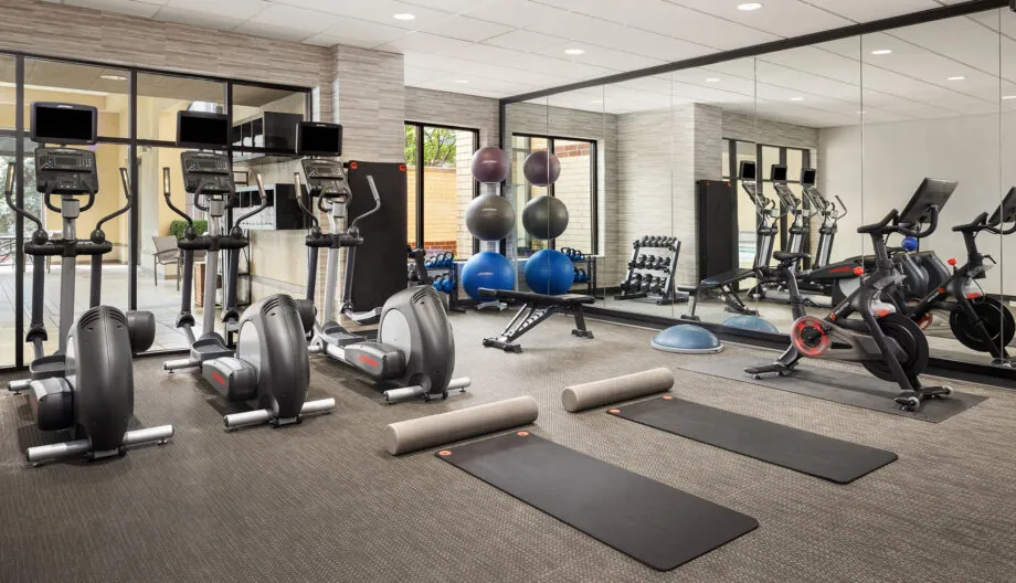 Courtyard-Bloomington-Mall-of-America-Fitness-Center-01 Courtyard-Bloomington-Mall-of-America-Fitness-Center-01