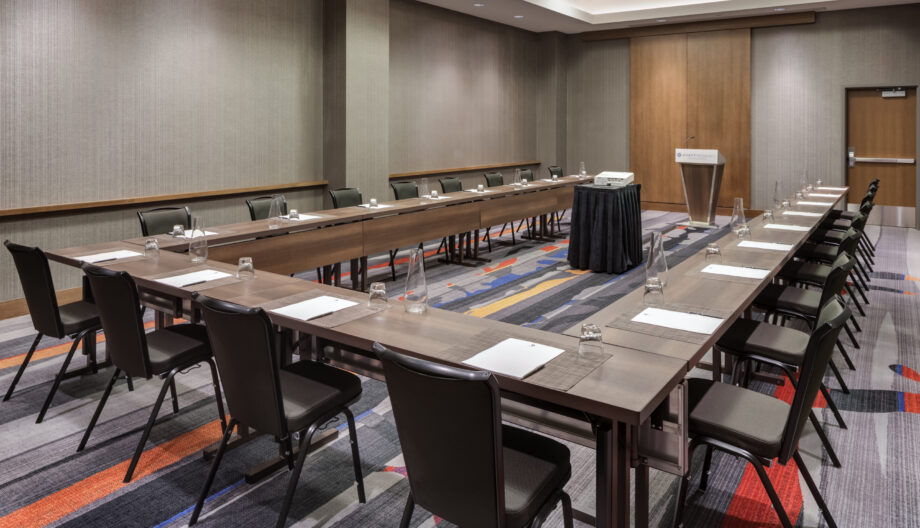 Hyatt Meeting Room Wakota