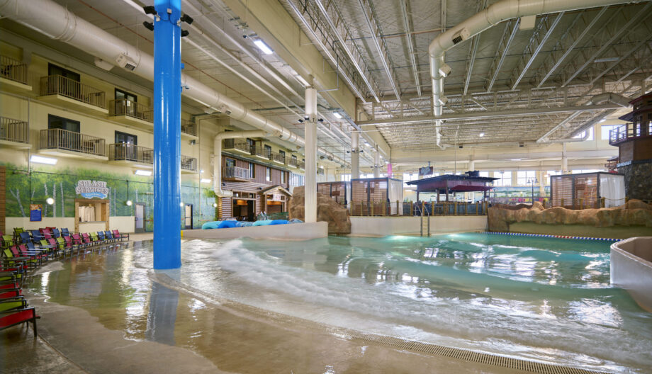 gwl_minneapolis_waterpark_wavepool_114614