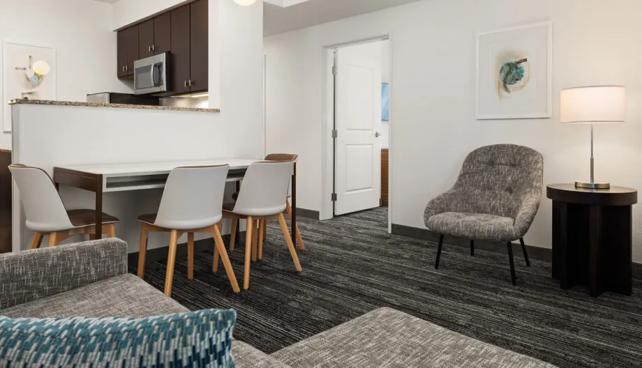 towneplace-suites-bloomington-guestroom-1 towneplace-suites-bloomington-guestroom-1