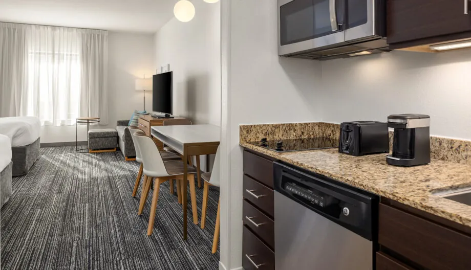 towneplace-suites-bloomington-guestroom-11 towneplace-suites-bloomington-guestroom-11