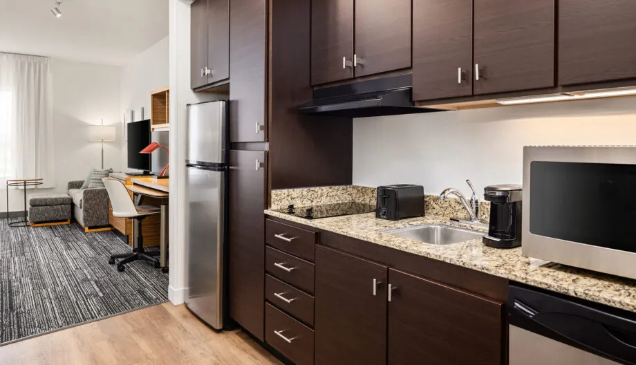 towneplace-suites-bloomington-guestroom-12 towneplace-suites-bloomington-guestroom-12