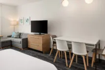 towneplace-suites-bloomington-guestroom-9 towneplace-suites-bloomington-guestroom-9