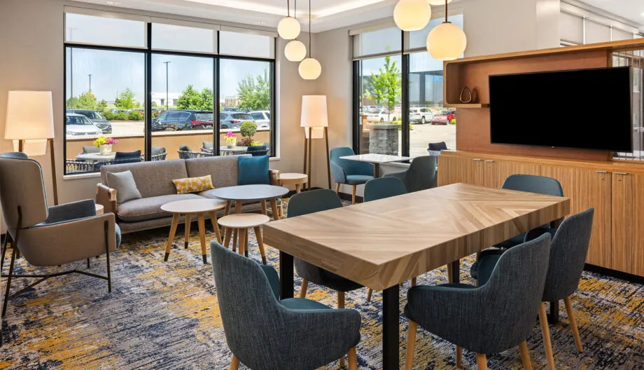 towneplace-suites-bloomington-guestroom-lobby-2 towneplace-suites-bloomington-guestroom-lobby-2