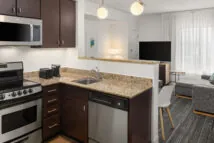 towneplace-suites-bloomington-kitchen towneplace-suites-bloomington-kitchen