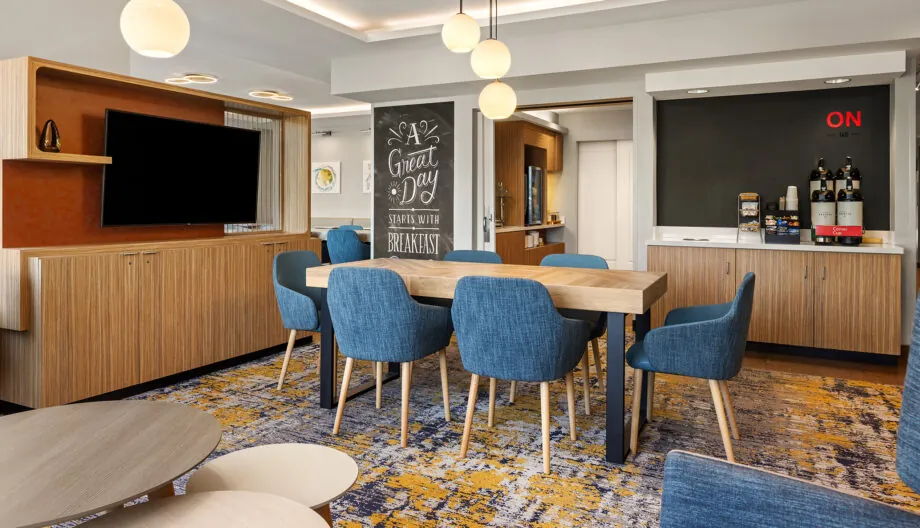 towneplace-suites-bloomington-lobby-5 towneplace-suites-bloomington-lobby-5