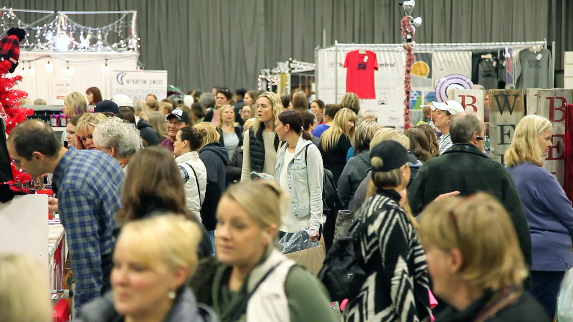 A group of shoppers at the Gift and Art Expo