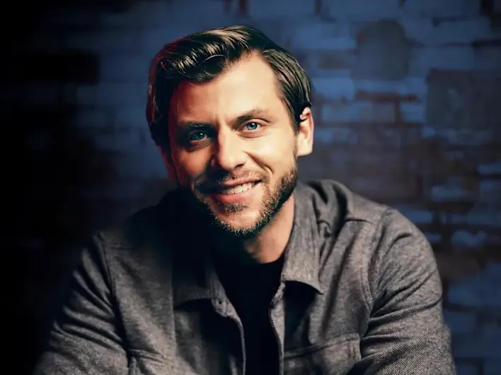 An image of Charlie Berens, a comedian coming to Minneapolis.