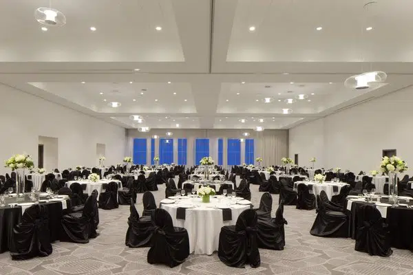 image of lakes ballroom at radisson blu mall of america